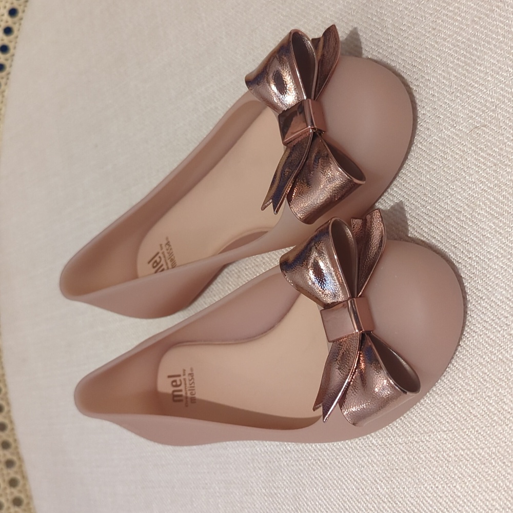 Mini Melissa pink and rose gold flats, girls size 2, perfectly new, no box